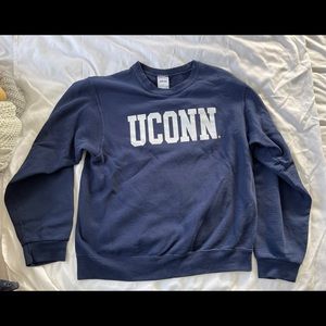 UCONN pullover sweatshirt